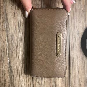 Micheal khors wallet